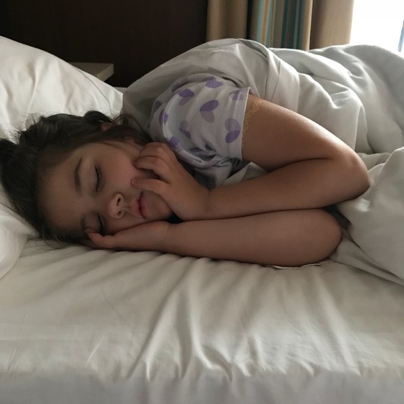 Meet your seller/poshaholic! - Picture 6 of 7